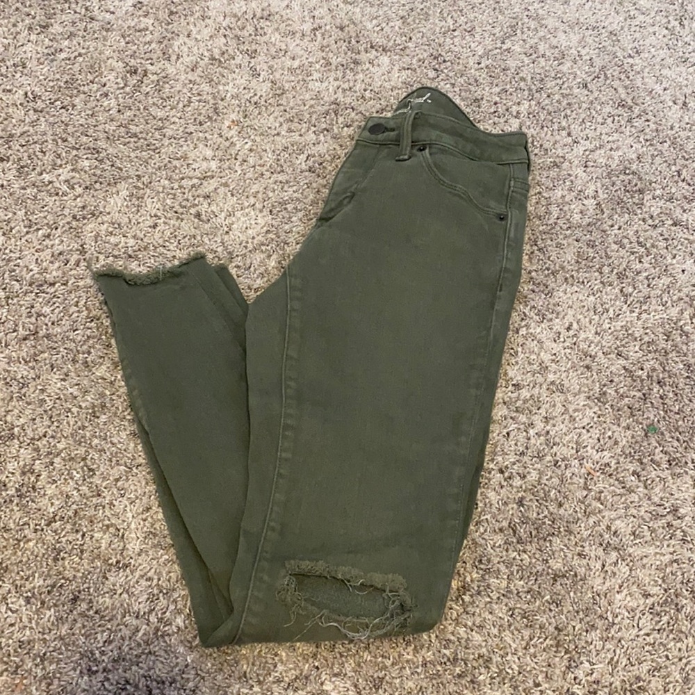 Universal Thread Green skinny jeans size 2